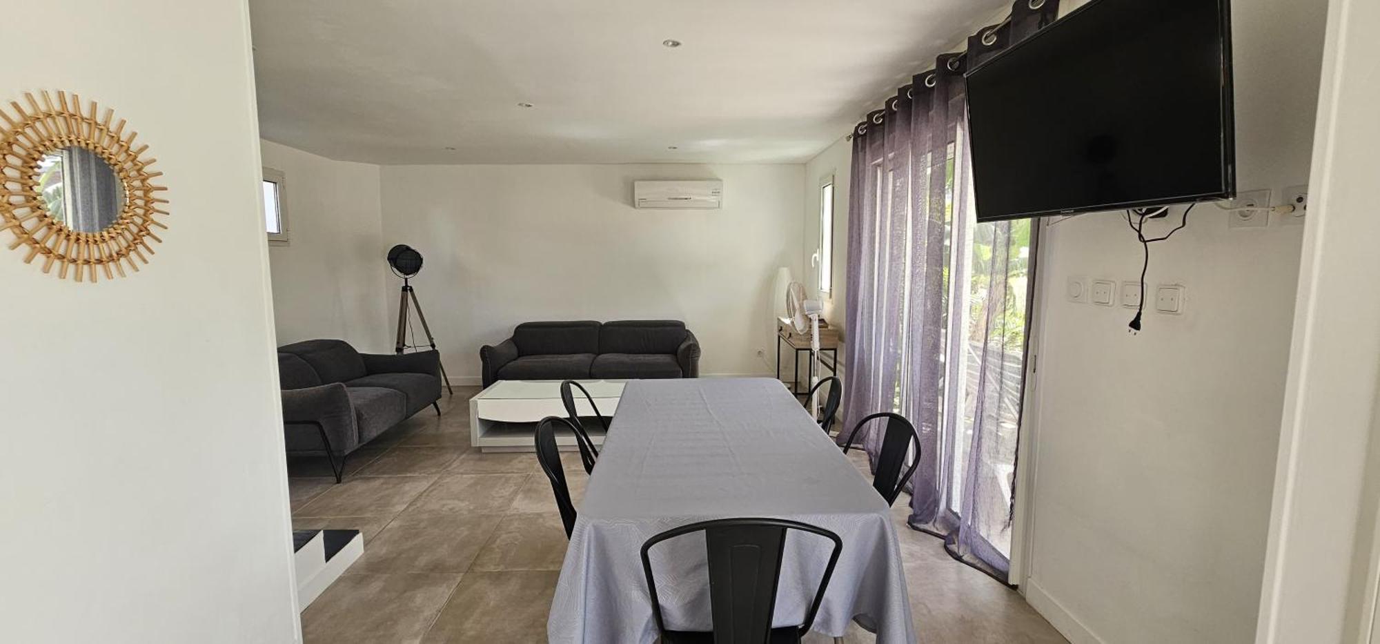 Villa Soleil L'Etang-Sale Ngoại thất bức ảnh